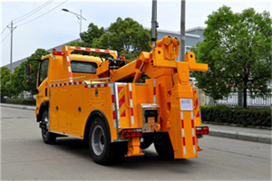 万盛区高速路拖车费