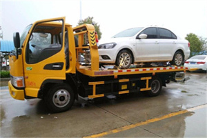 万盛区附近拖车救援24小时服务热线